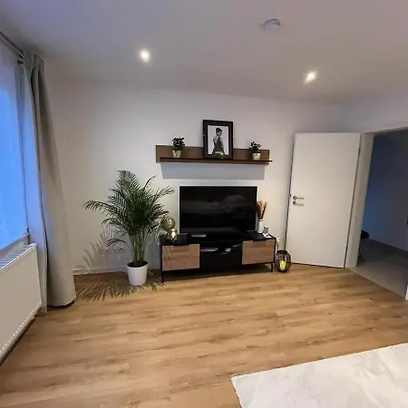 Neue, Sanierte, Zentrale, Helle